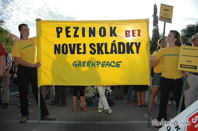 Greenpeace_004.jpg